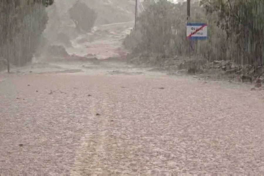 ΕΚΤΑΚΤΗ ΕΝΗΜΕΡΩΣΗ: Έκλεισε ο επαρχιακός δρόμος Ιεράπετρας – Σητείας λόγω σοβαρών προβλημάτων από την κακοκαιρία (vid)