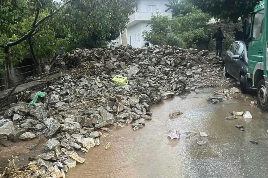 Κρήτη: Κυκλοφοριακές ρυθμίσεις λόγω δυσμενών καιρικών φαινομένων – Που έχει διακοπεί η κυκλοφορία