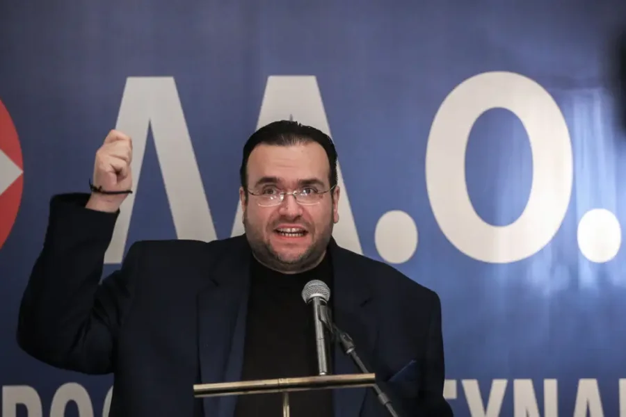 Ο Φίλιππος Καμπούρης και η σύζυγός του συνελήφθησαν για απάτη κατά του e-ΕΦΚΑ – Χειροπέδες σε λογιστές και «αχυρανθρώπους»