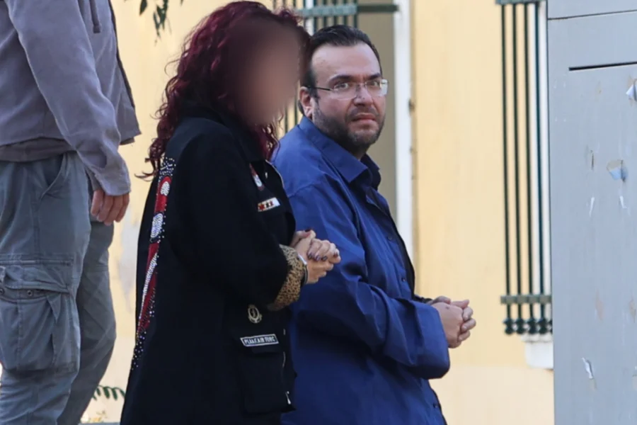 Στη φυλακή ο Καμπούρης, η σύζυγός του και άλλοι τέσσερις για την απάτη στον ΕΦΚΑ