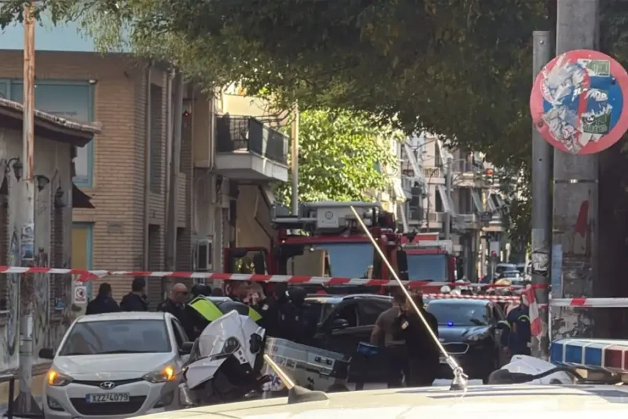 Έκρηξη με «άρωμα» τρομοκρατίας σε κτίριο στον Κολωνό – 4 τραυματίες, δύο αστυνομικοί και δύο πολίτες