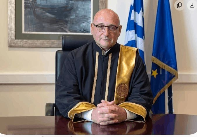 Πρύτανης: «Μπορεί ένας γιατρός να γίνει Πανεπιστημιακός πριν πάρει ειδικότητα»