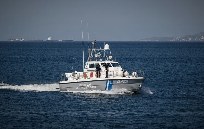Εντοπίστηκε λέμβος με 48 μετανάστες ανοιχτά των Καλών Λιμένων – Επιχείρηση της Frontex