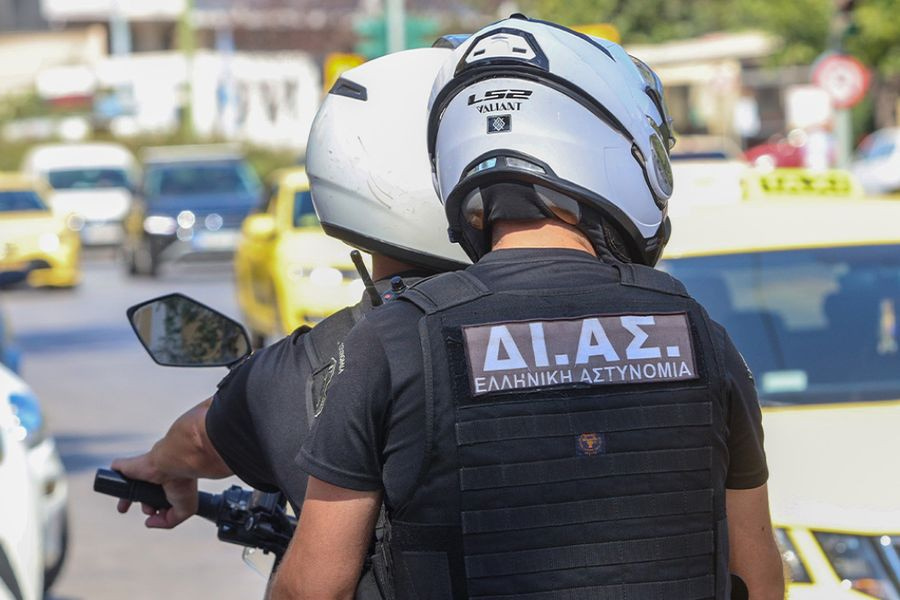 Απίστευτη υπόθεση στο Περιστέρι: Γυναίκα δηλητηρίαζε με ατροπίνη τα γεύματα του συζύγου της, την εντόπισε μέσα από κρυφές κάμερες