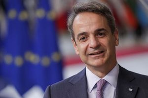 Μητσοτάκης από Βρυξέλλες: «Δεν θα τινάξουμε την μπάνκα στον αέρα για τις εκλογές» – Ανοιχτό παράθυρο για νέα μέτρα