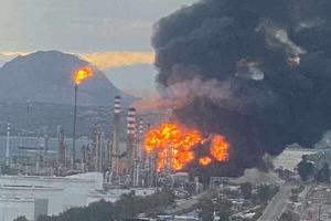 Ατύχημα στη Motor Oil: Σε χειρουργικές επεμβάσεις υποβλήθηκαν οι δύο τραυματίες – Ο ένας νοσηλεύεται στη ΜΕΘ