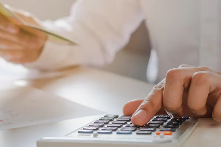 «Κλείνουν όλα τα παραθυράκια για τους servicers»: Τι αλλάζει, πότε θα πέφτουν «καμπάνες»
