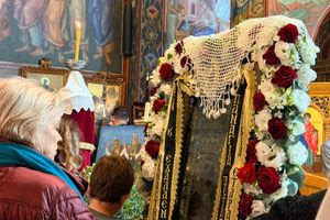 Πλήθος πιστών στο Ρέθυμνο για την Παναγία Σουμελά – Η λιτάνευση της Ιερής Εικόνας (pics)