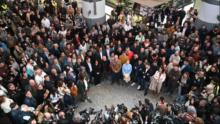 Ισπανία: Η κυβέρνηση εργάζεται “αδιάκοπα” για την ταυτοποίηση των θυμάτων του σιδηροδρομικού δυστυχήματος