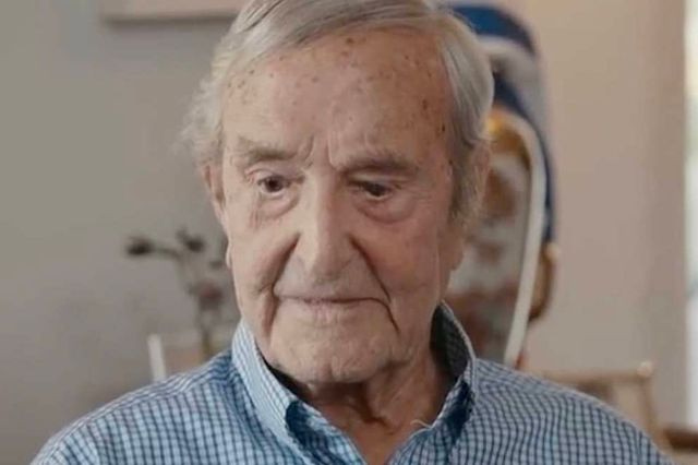 Γιάννης Βογιατζής: «Είμαι 100 ετών» – Το μυστικό της μακροζωίας του και η γυναίκα που καθόρισε τη ζωή του