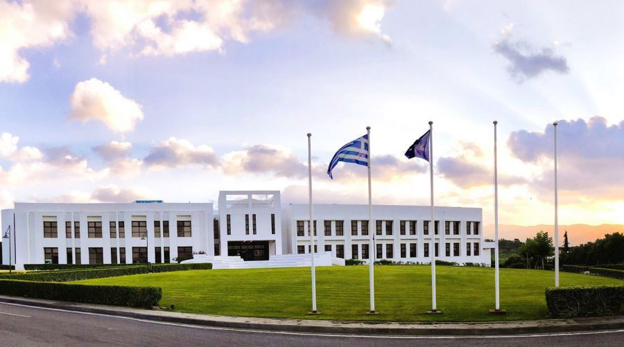 Επίτιμο μέλος ο ακαδημαϊκός Νικηφόρος Διαμαντούρος και απονομή του βραβείου «Καράτζη»