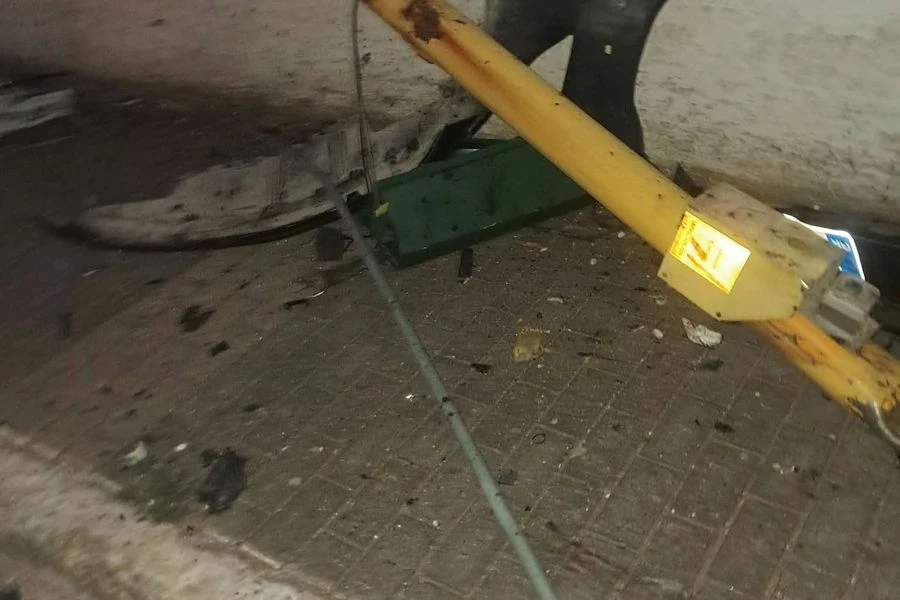 Βρέθηκε στα Επείγοντα του Νοσοκομείου και συνελήφθη ο 19χρονος οδηγός του τροχαίου στην Παρηγοριά