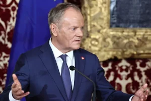 Πολωνία: Πληροφορίες για πιθανή επίθεση κατά του Τουσκ και του υπουργού Άμυνας