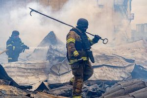 Ουκρανία: Τρεις νεκροί και 8 τραυματίες από ρωσικό πλήγμα σε πολυκατοικία στο Ντνιπροπετρόφσκ