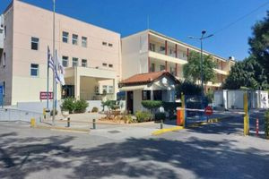 Βενιζέλειο: Ανοιχτή επιστολή των γιατρών στον Άδωνι Γεωργιάδη για την πτώση τμήματος της οροφής – «Το βασικό ερώτημα είναι γιατί έπεσε το ταβάνι»