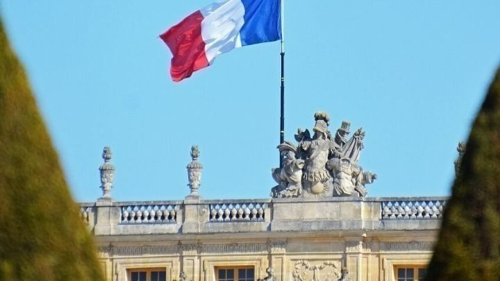 Γαλλία: Λεπέν και Μελανσόν στον β’ γύρο των προεδρικών εκλογών, σύμφωνα με δημοσκόπηση