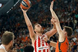 Ευρωλίγκα: Με μυθική ανατροπή πέρασε από τη Βαλένθια ο Ολυμπιακός