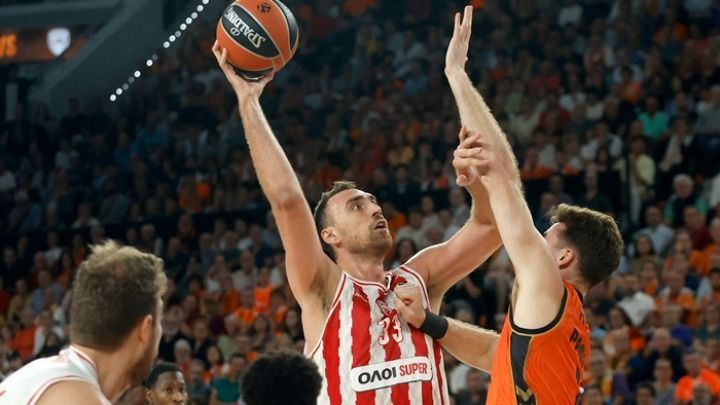 Ευρωλίγκα: Με μυθική ανατροπή πέρασε από τη Βαλένθια ο Ολυμπιακός