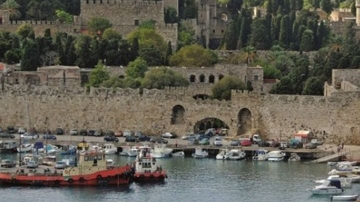Ρόδος: Σε πλήρη εξέλιξη το πρώτο κύμα κακοκαιρίας – Κλειστά τα σχολεία σε Δωδεκάνησα και Κυκλάδες