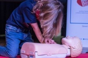 Νέο ρεκόρ ΚΑΡΠΑ με 78.000 μαθητές από 1.227 σχολεία στο πλαίσιο δράσης