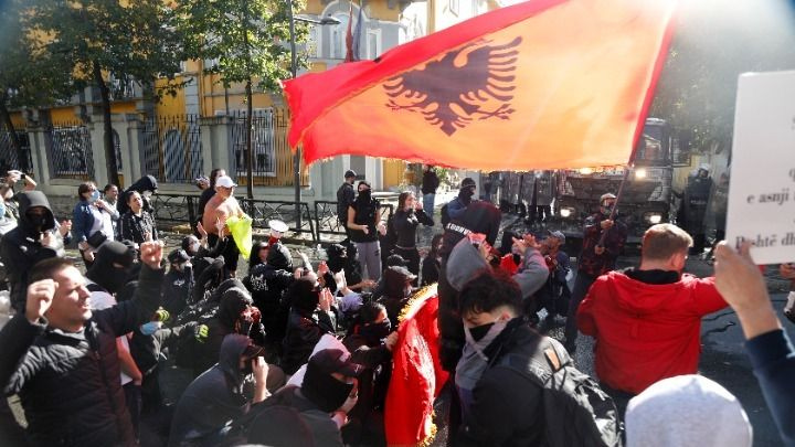 Αλβανία: Επεισόδια στη βουλή μεταξύ βουλευτών της κυβέρνησης και της αντιπολίτευσης