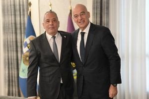 Συνάντηση Νίκου Δένδια με τον υπουργό Άμυνας της Κυπριακής Δημοκρατίας