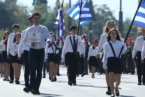 Ολοκληρώθηκε η μαθητική παρέλαση στην Αθήνα